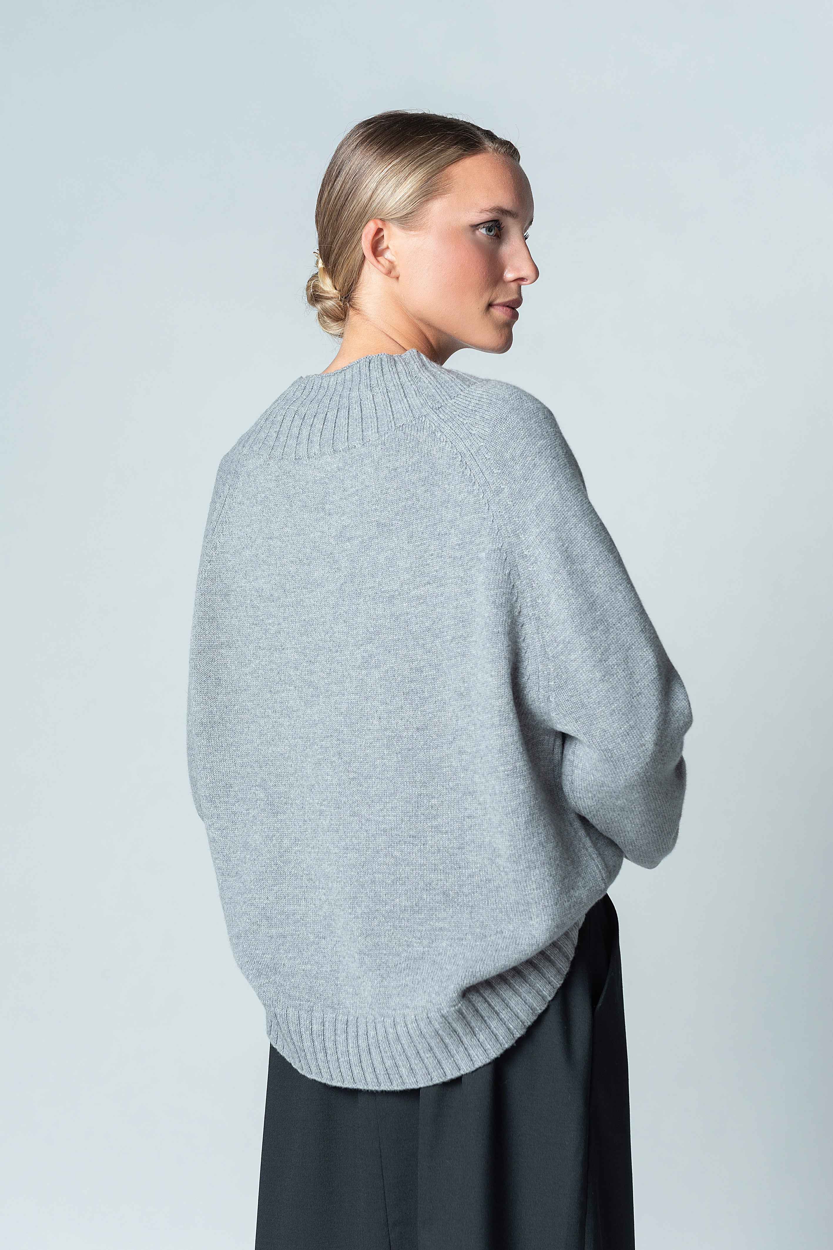 Sweater Code 105 Mid Grey