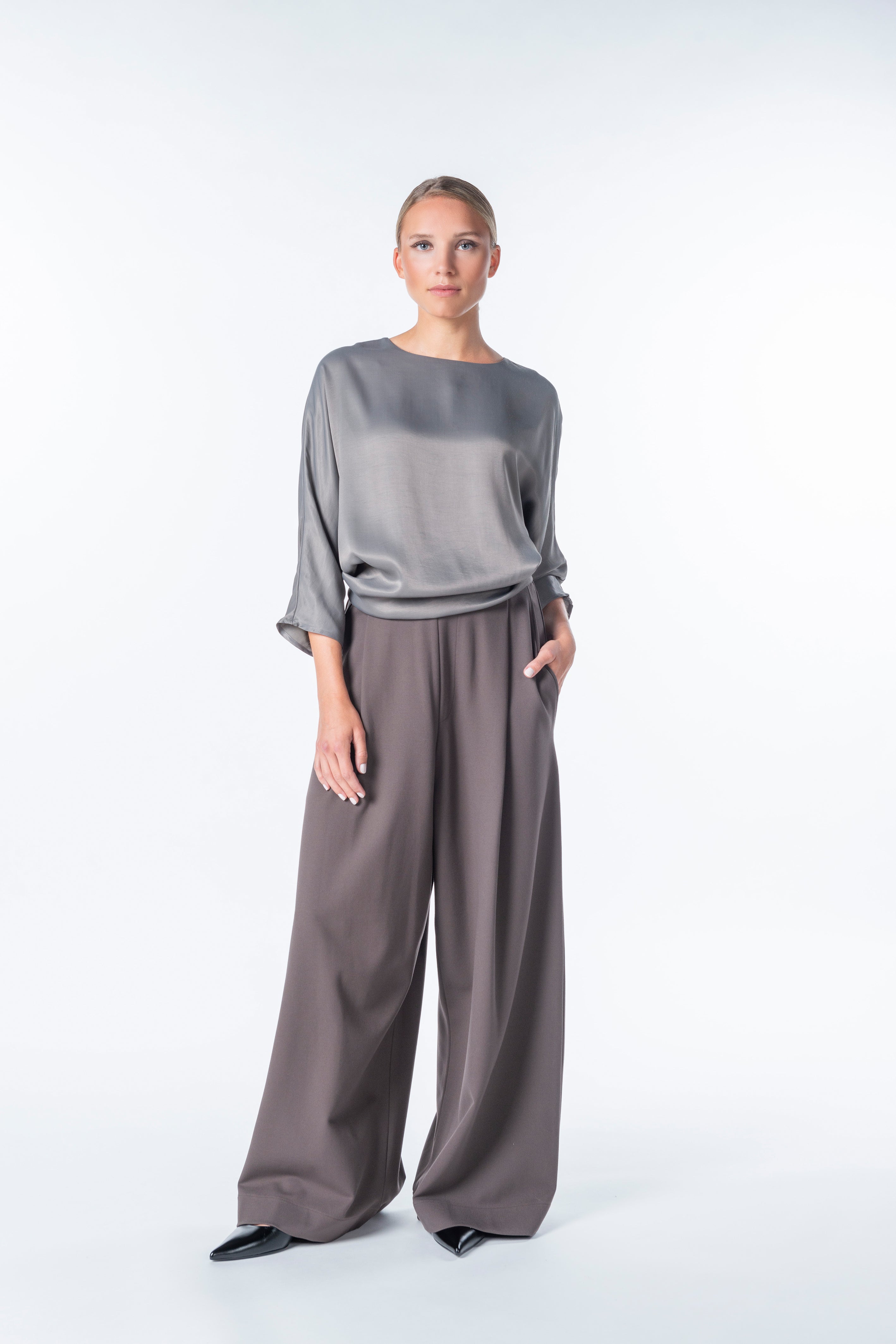 wide pleated trousers Code 87 Chestnut